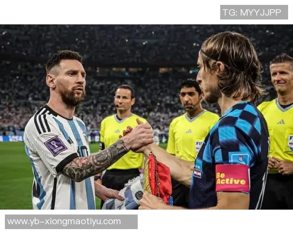 迪亚斯本赛季场均评分817仅次于凯恩和姆巴佩展现强大实力